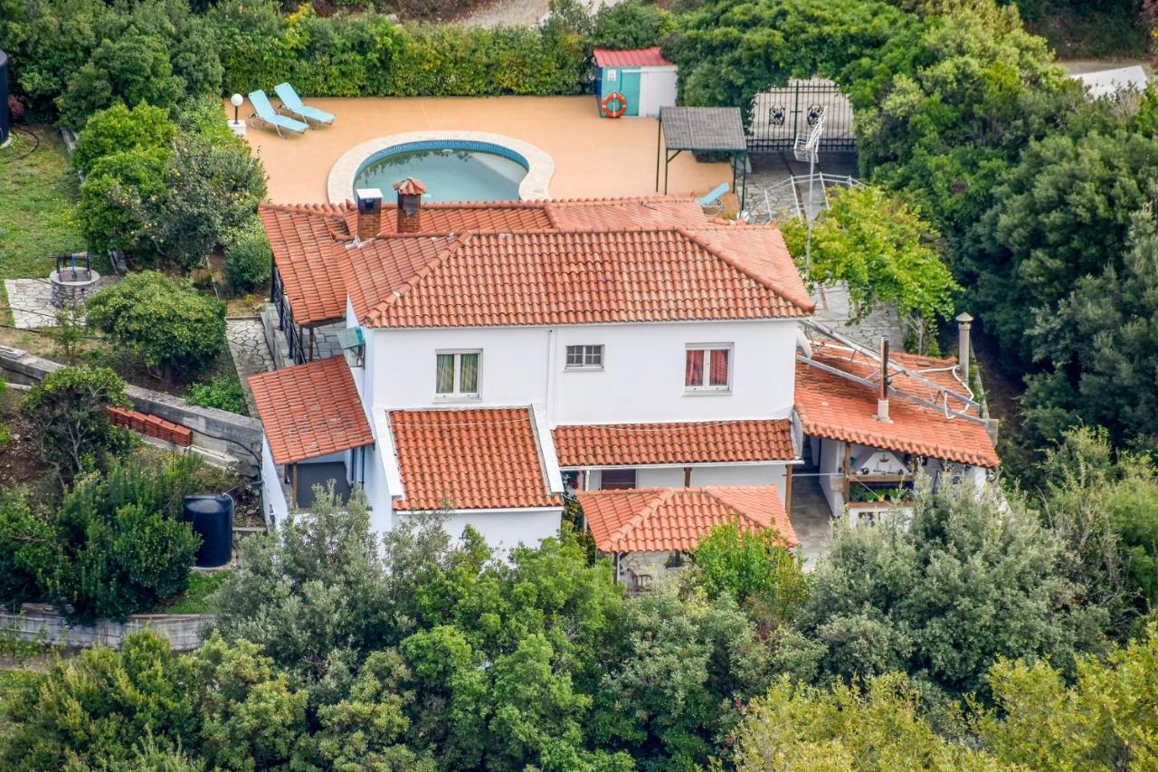 Villa Mitzelos Moni Evaggelistrias Eksteriør bilde