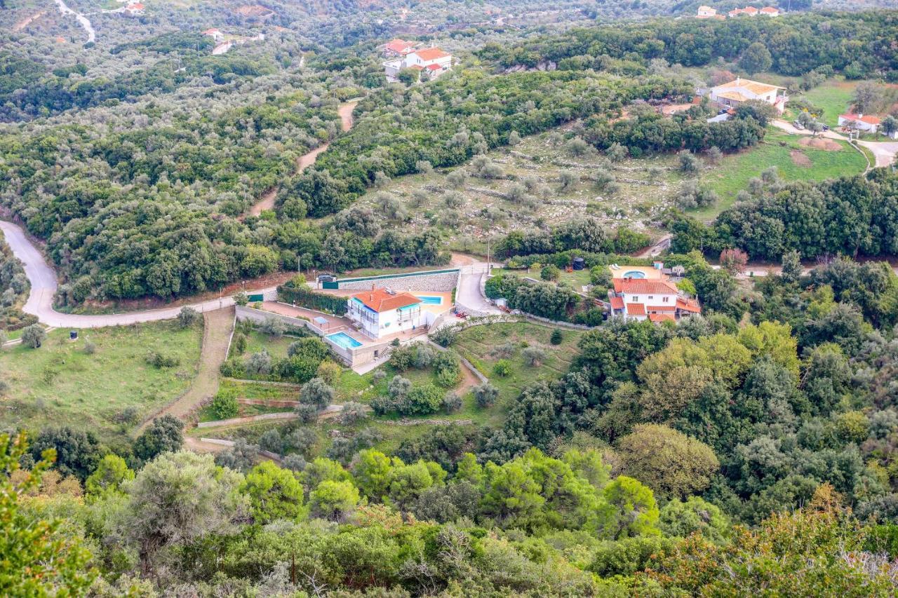 Villa Mitzelos Moni Evaggelistrias Eksteriør bilde